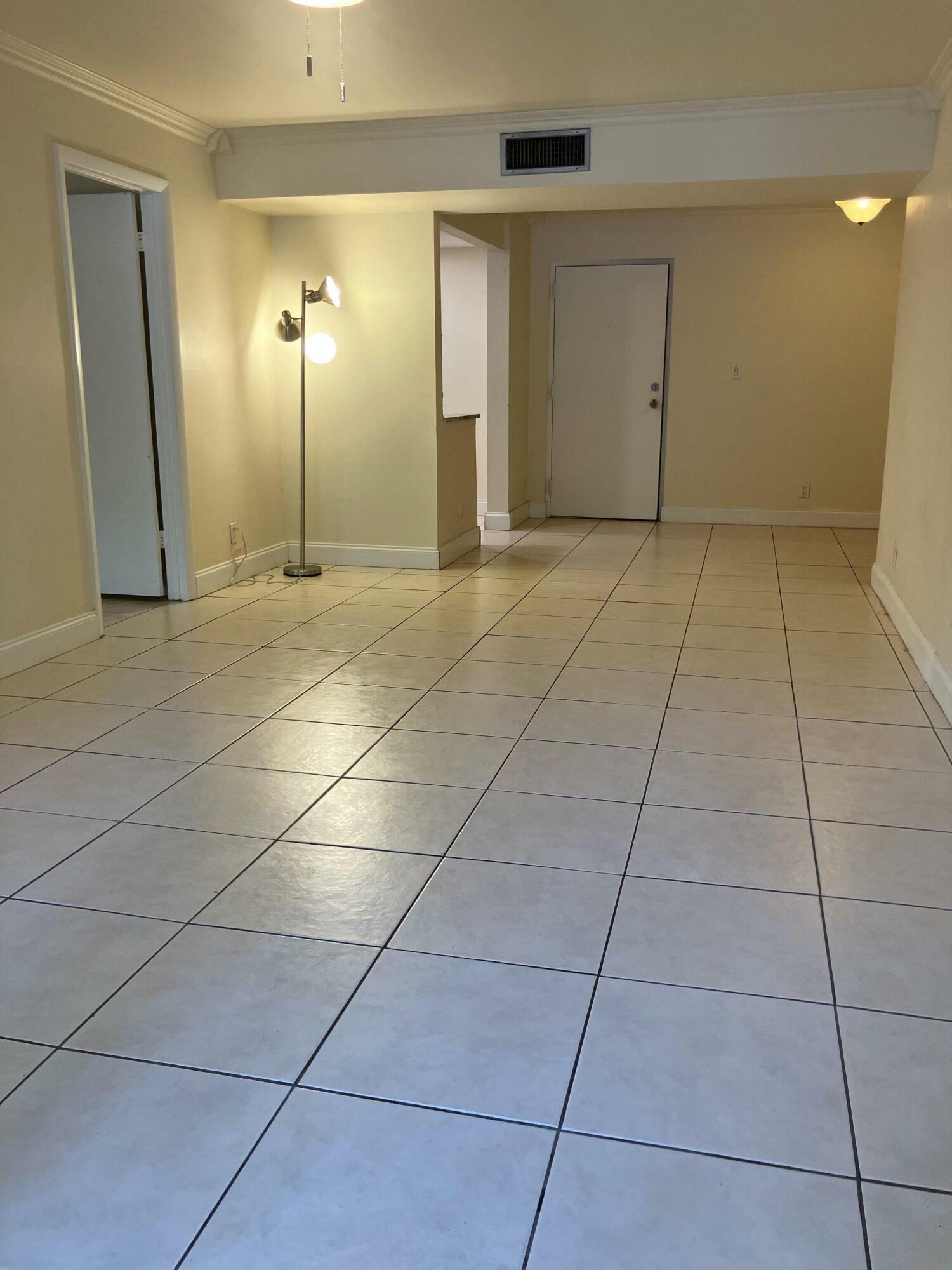 Property Photo:  470 NW 20th Street 1110  FL 33431 