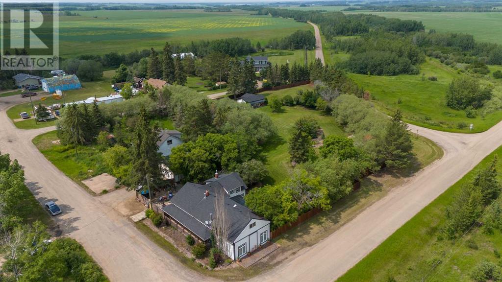 Property Photo: 5010 50 Avenue AB T0B 4G0