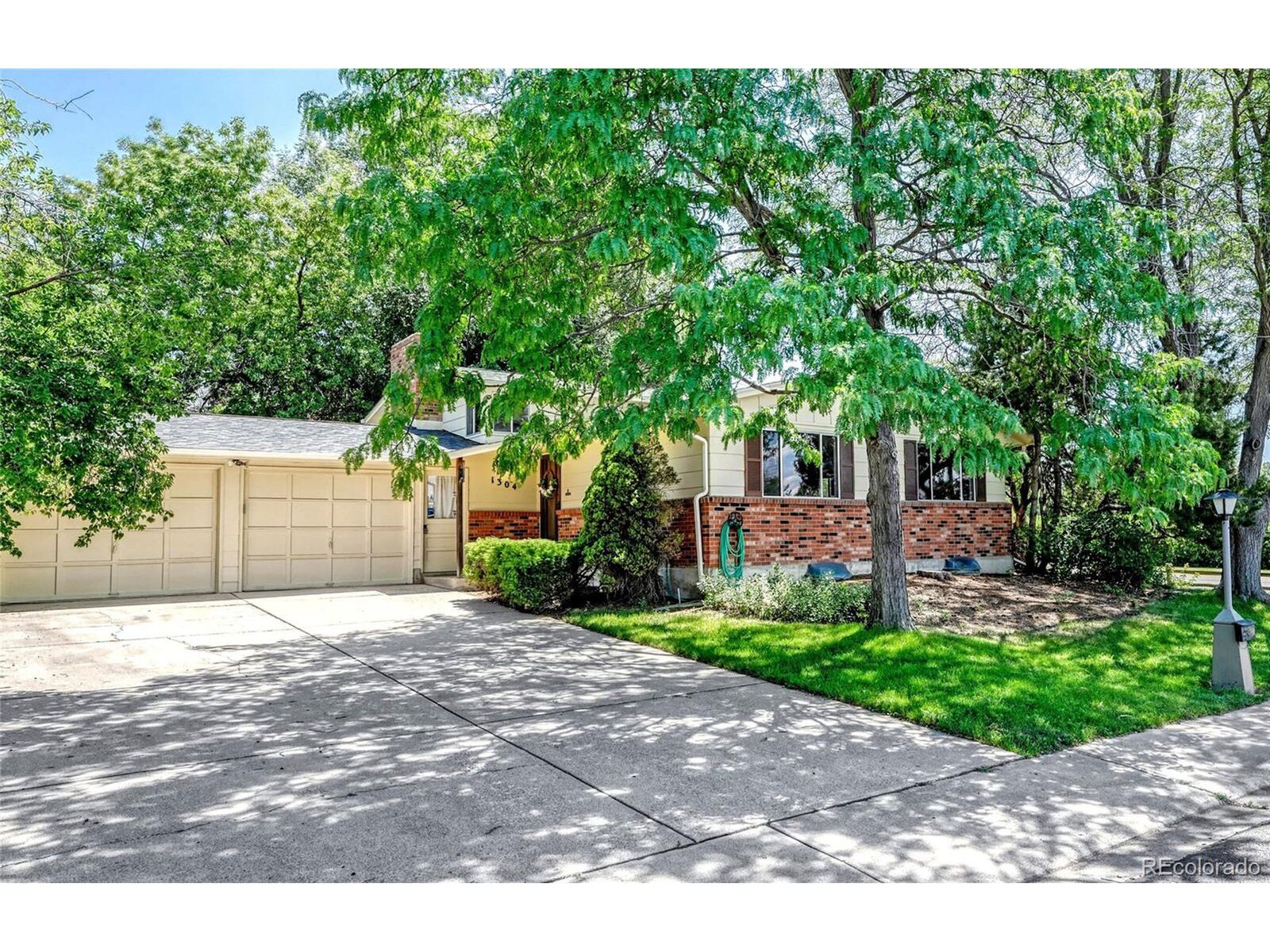 Property Photo: 1304 Hilltop Dr CO 80504