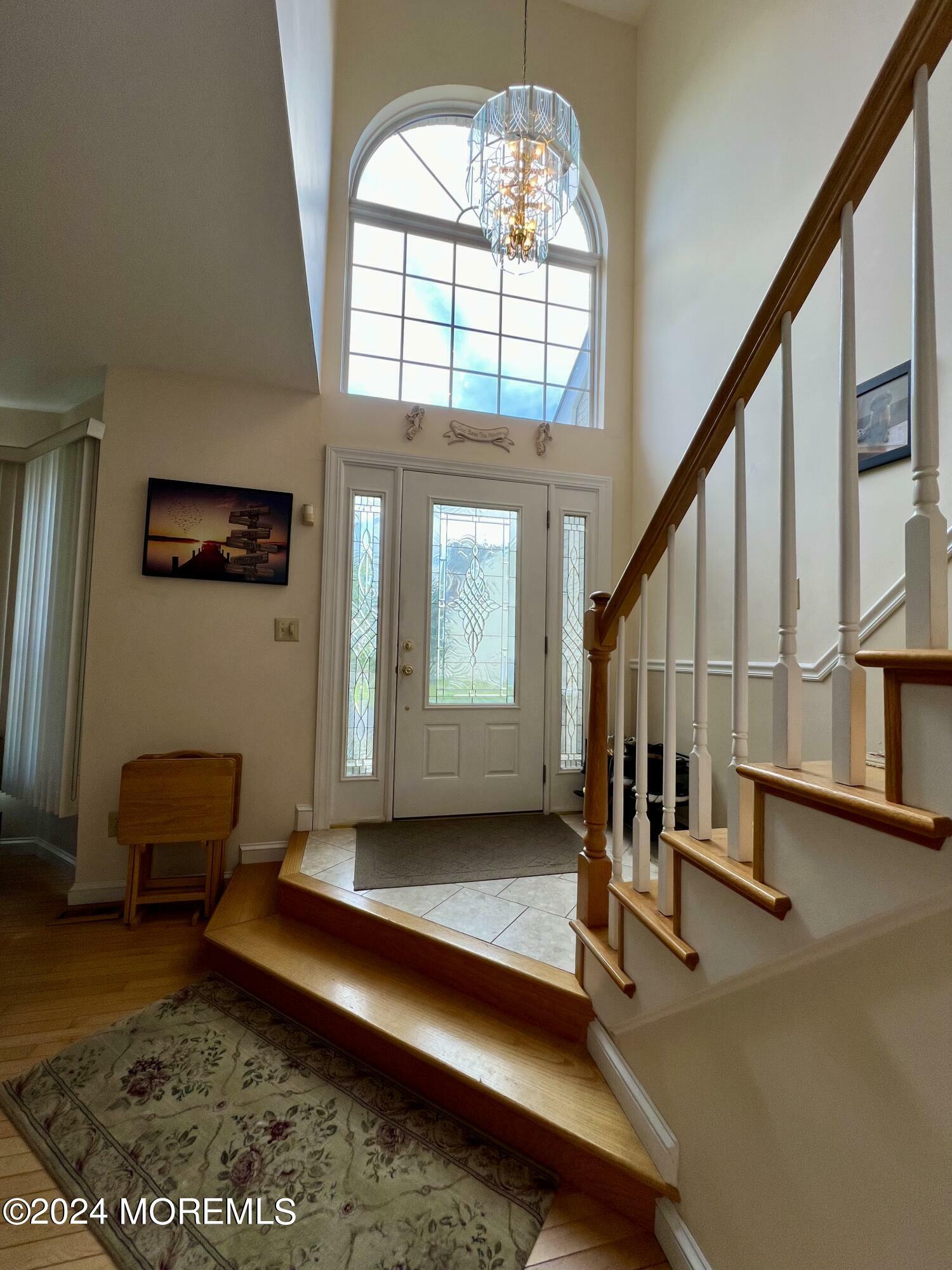 Property Photo:  6 Raven Drive  NJ 08857 