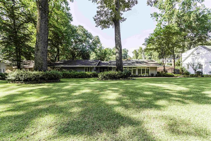 5951 Lynnbrier Ave  Memphis TN 38120 photo