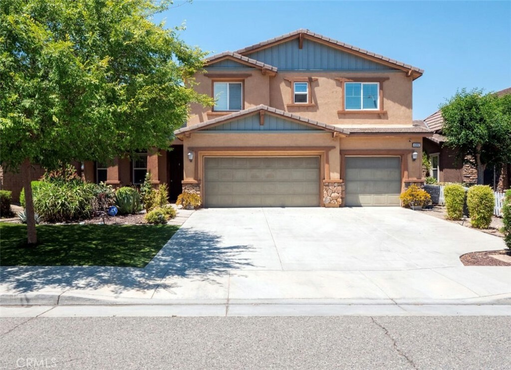 Property Photo: 40992 Bankhall Street CA 92532