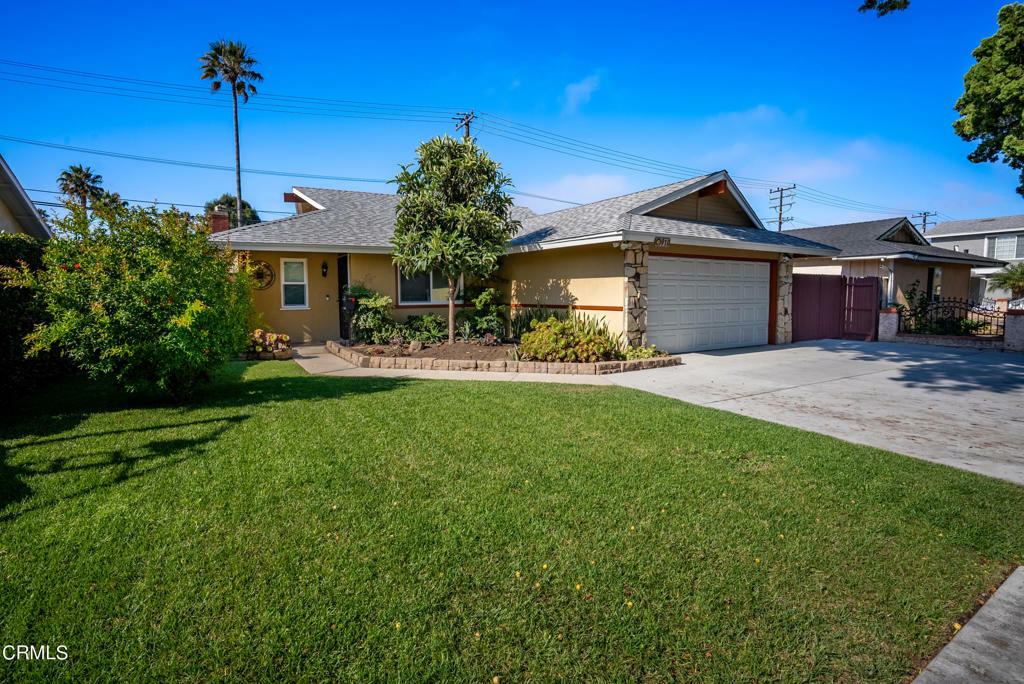 Property Photo:  910 Azalea Street  CA 93036 