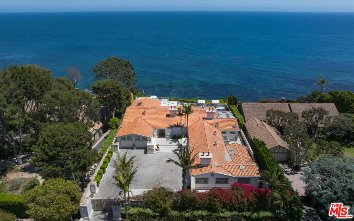 Property Photo:  29000 Cliffside Dr  CA 90265 