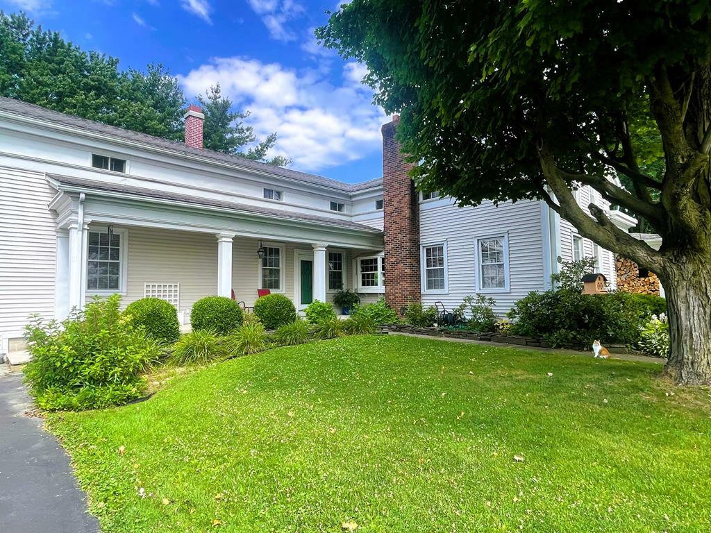 Property Photo:  147 Middle Road  NY 14845 