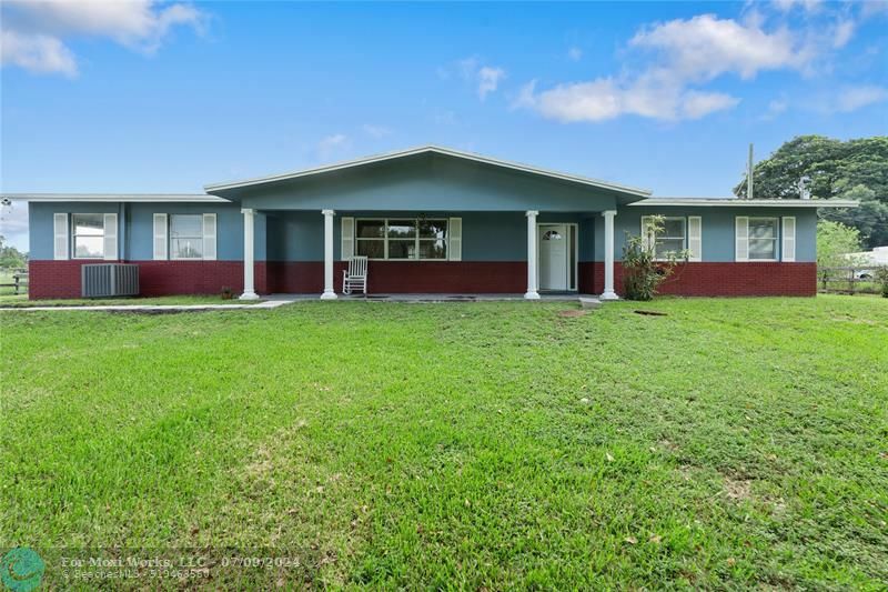 Property Photo:  1901 SW 112th Ave  FL 33325 