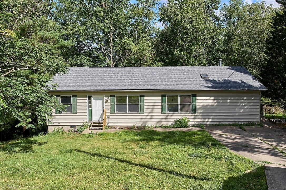 Property Photo:  713 Hess Drive  WV 25311