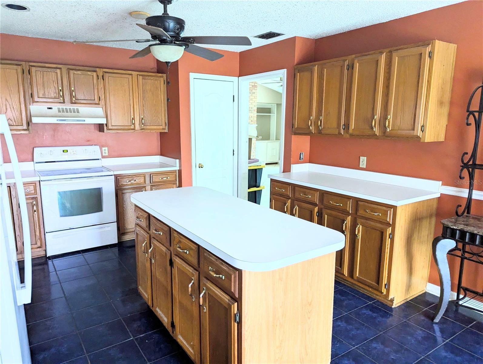 Property Photo: 3 Pine Glen Drive FL 32713