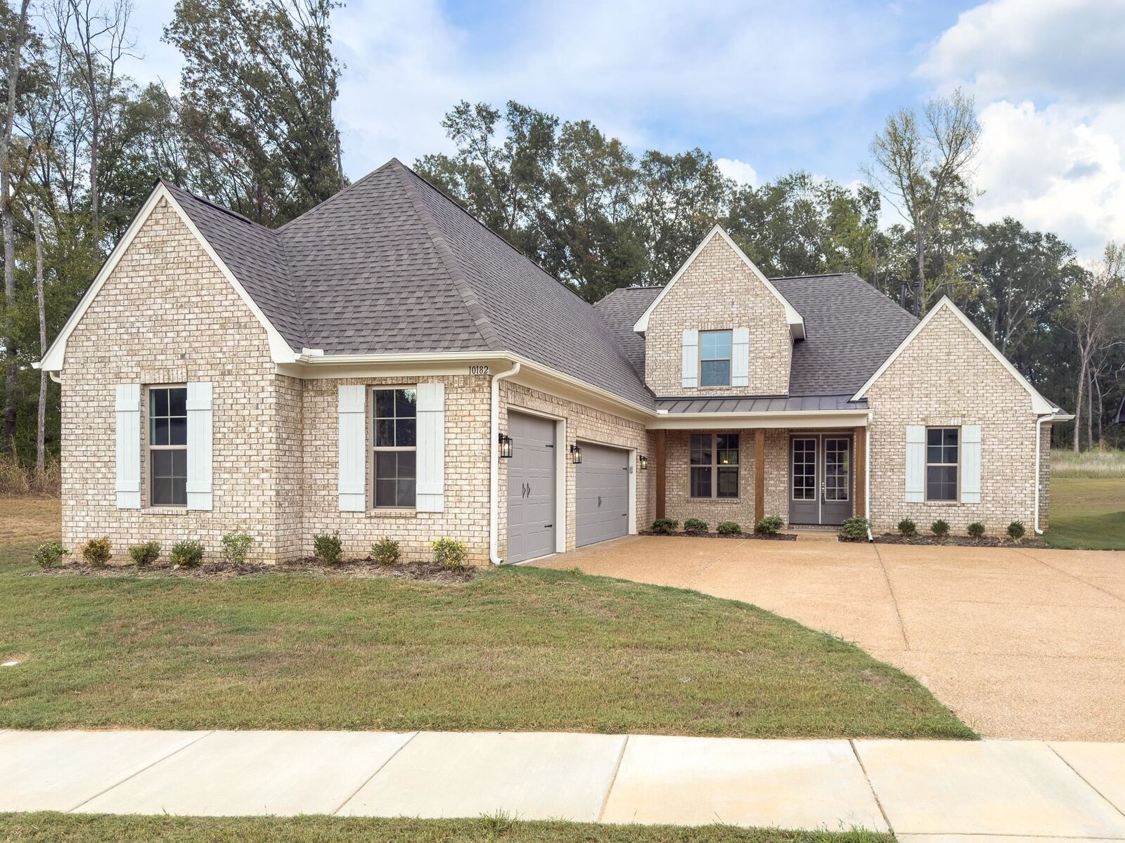 Property Photo: 10182 Kaitlynn Rose Dr S TN 38002