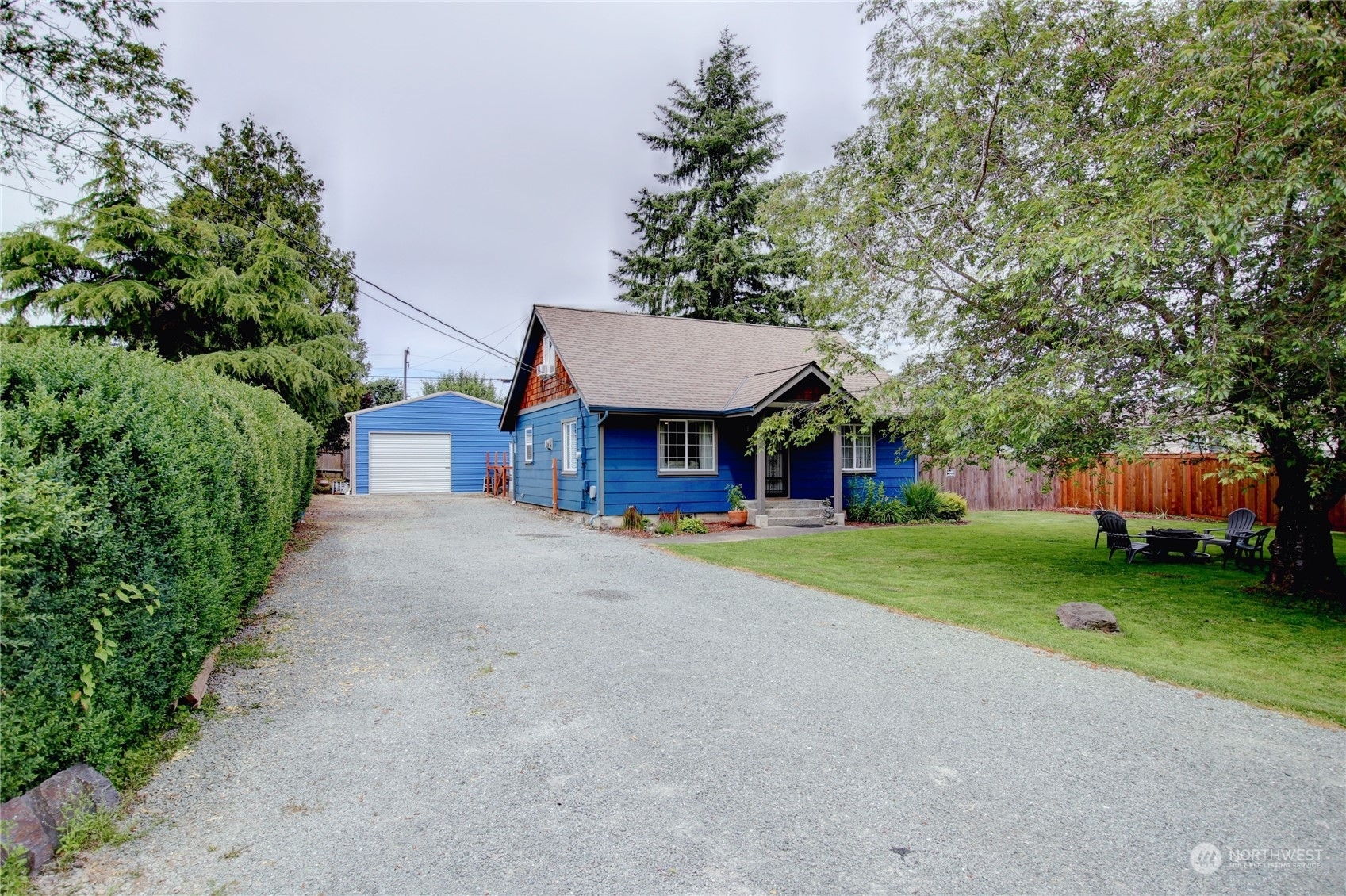 Property Photo:  428 Fidalgo Street  WA 98284 