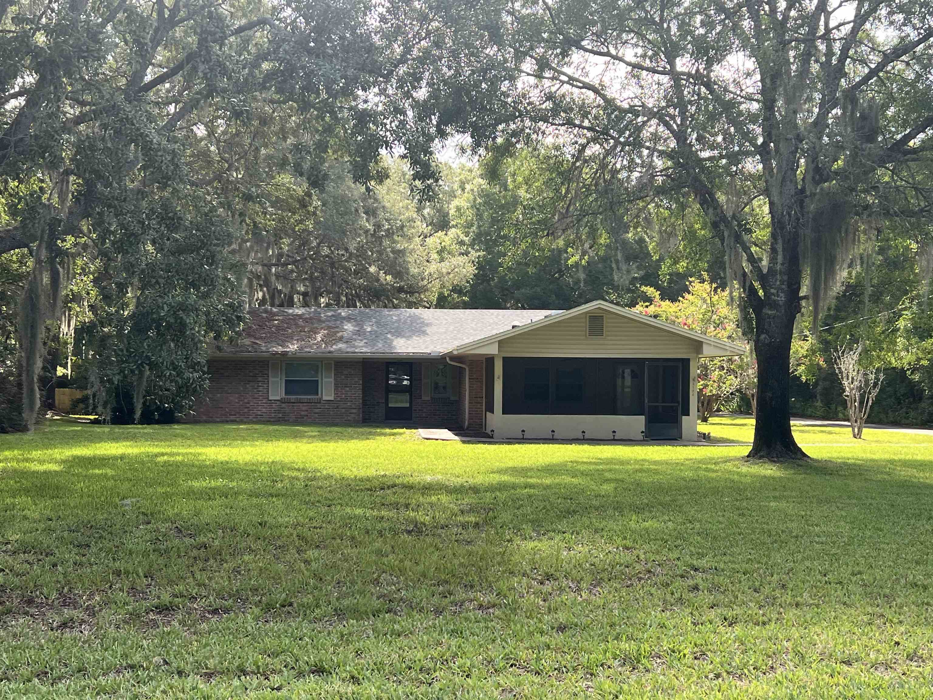 Property Photo:  3124 Kings Road  FL 32086 