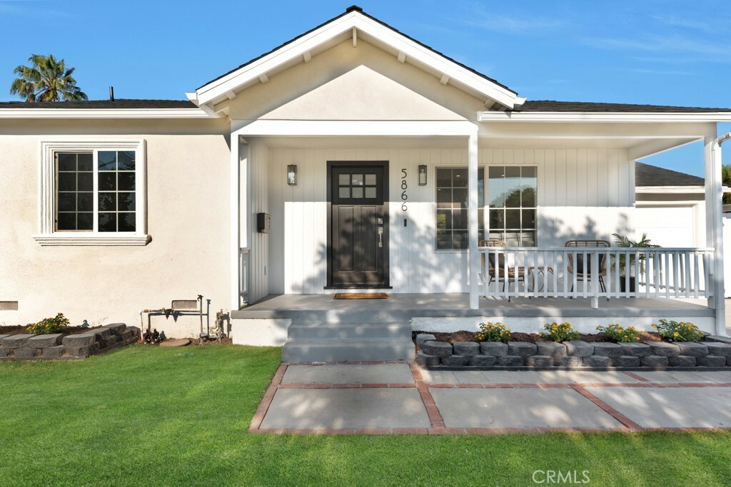 Property Photo:  5866 Zelzah Avenue  CA 91316 