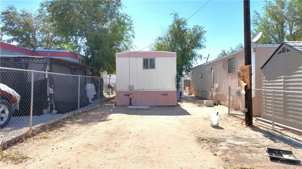 Property Photo:  13892 Pioneer Rd 9  CA 92307 