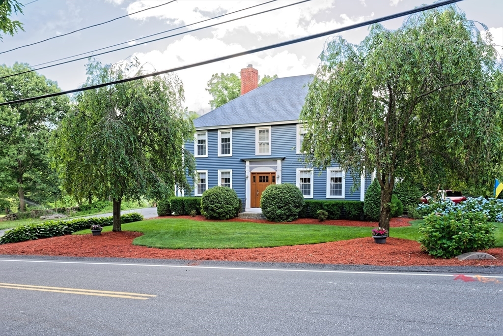 Property Photo:  254 Chestnut Hill Rd  MA 01529 