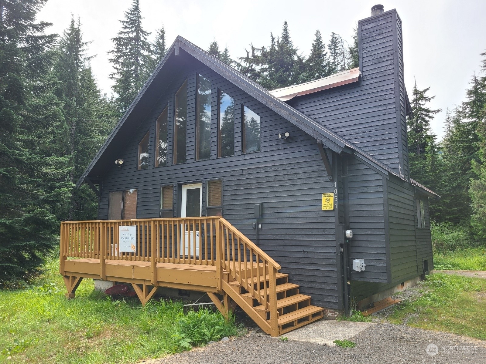 Property Photo:  1051 Yellowstone Road  WA 98068 