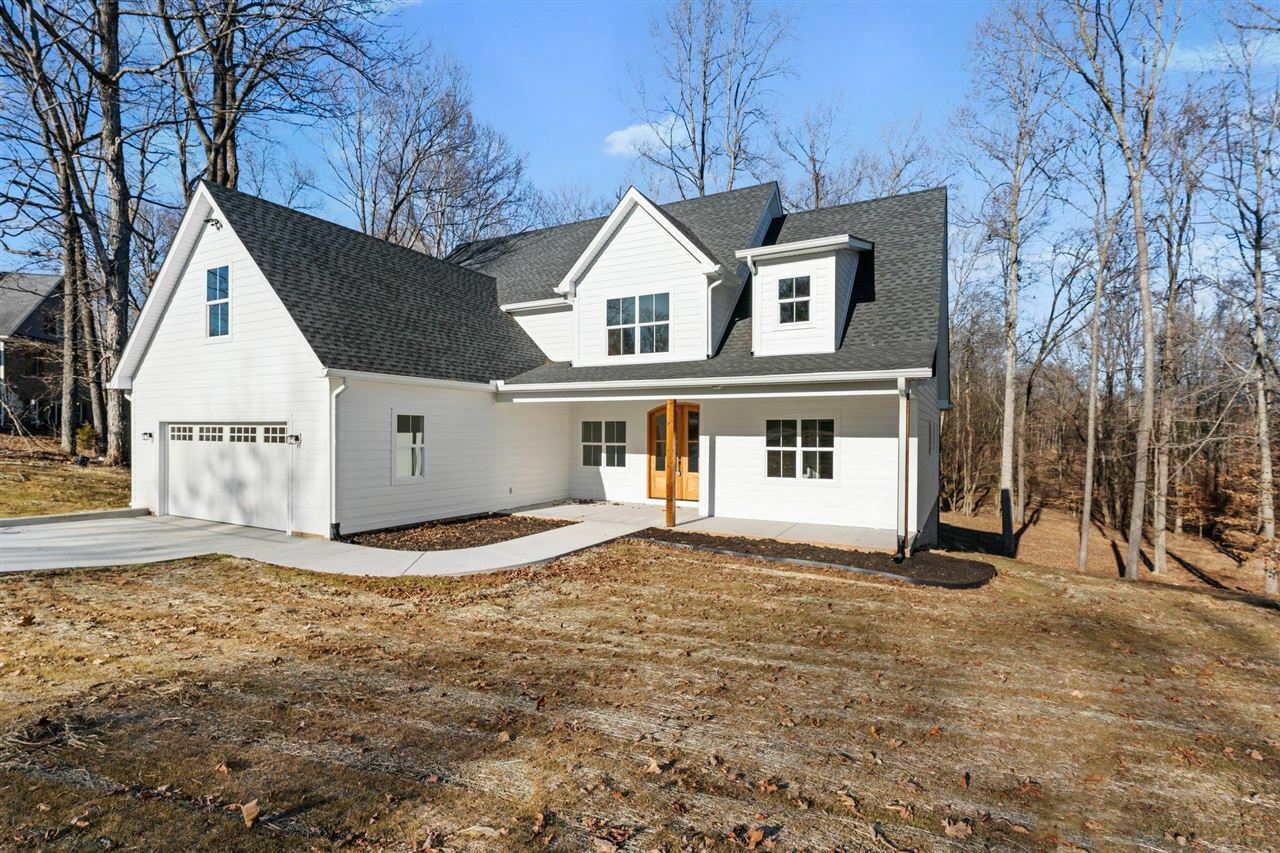Property Photo: 162 Sir Wilburn Way KY 42122