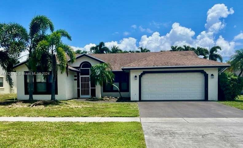 Property Photo:  434 N Country Club Blvd  FL 33487 