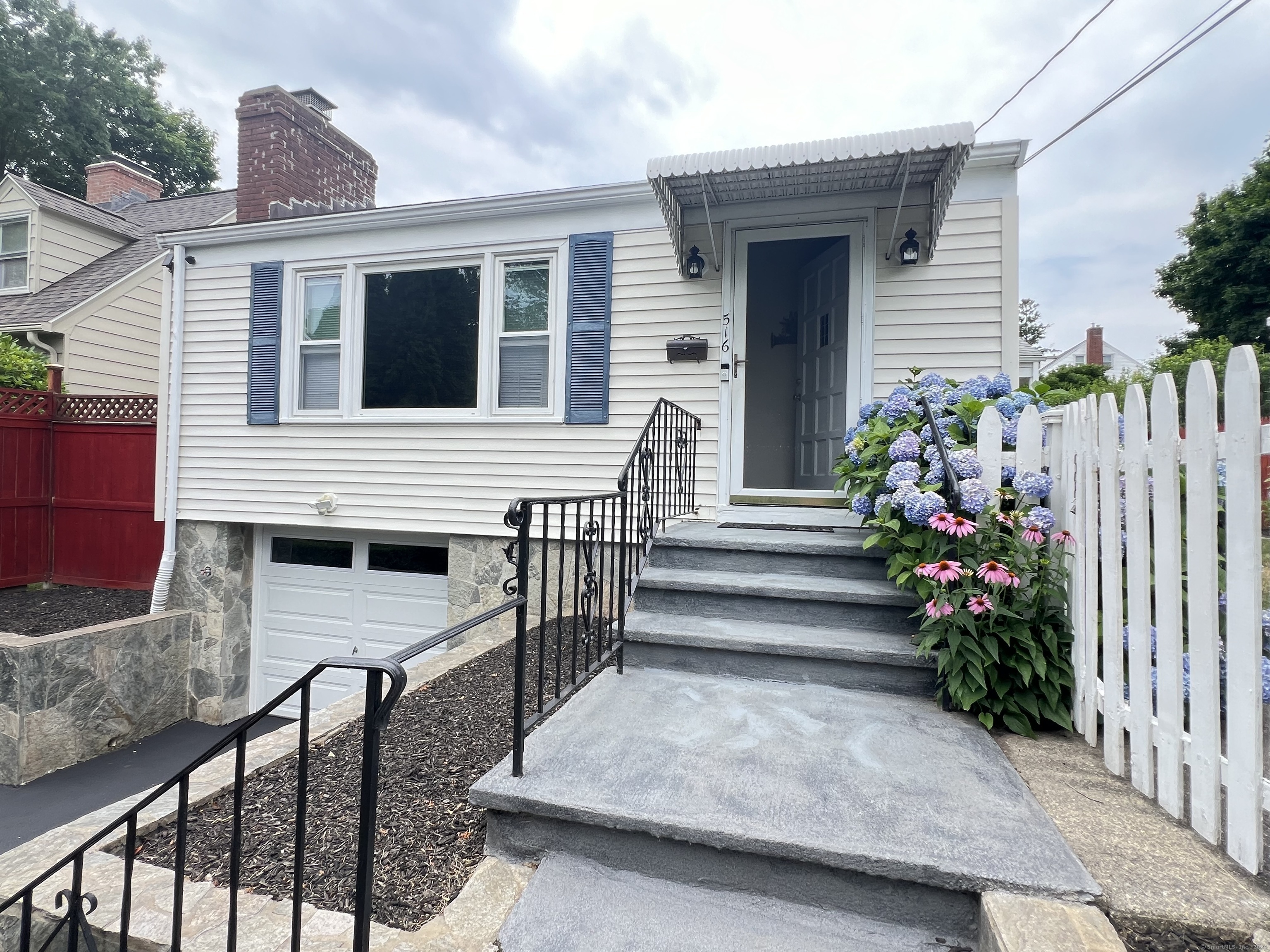 Property Photo: 516 Old Stratfield Road CT 06825