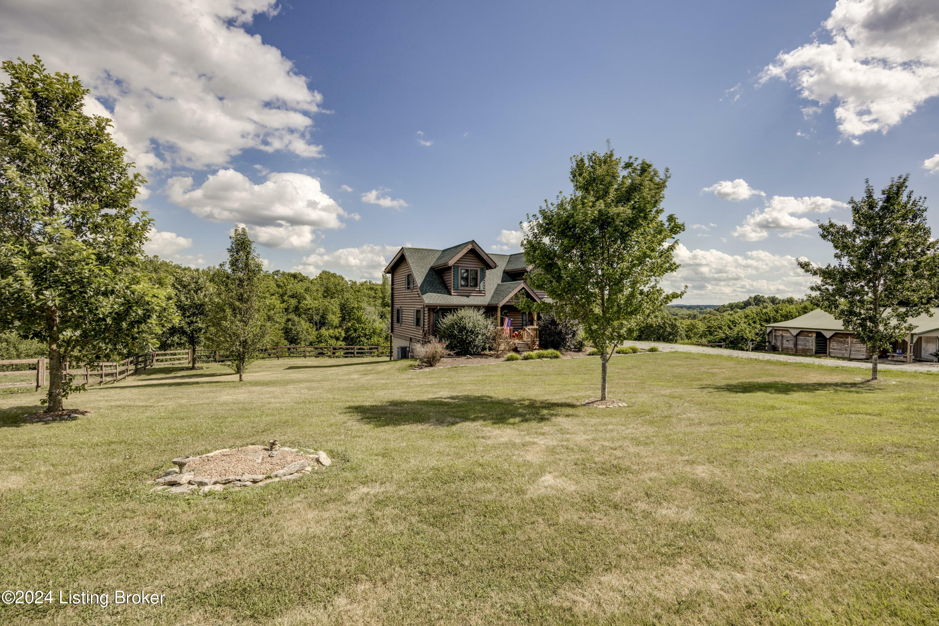 Property Photo:  330 Spalding Ln  KY 40013 