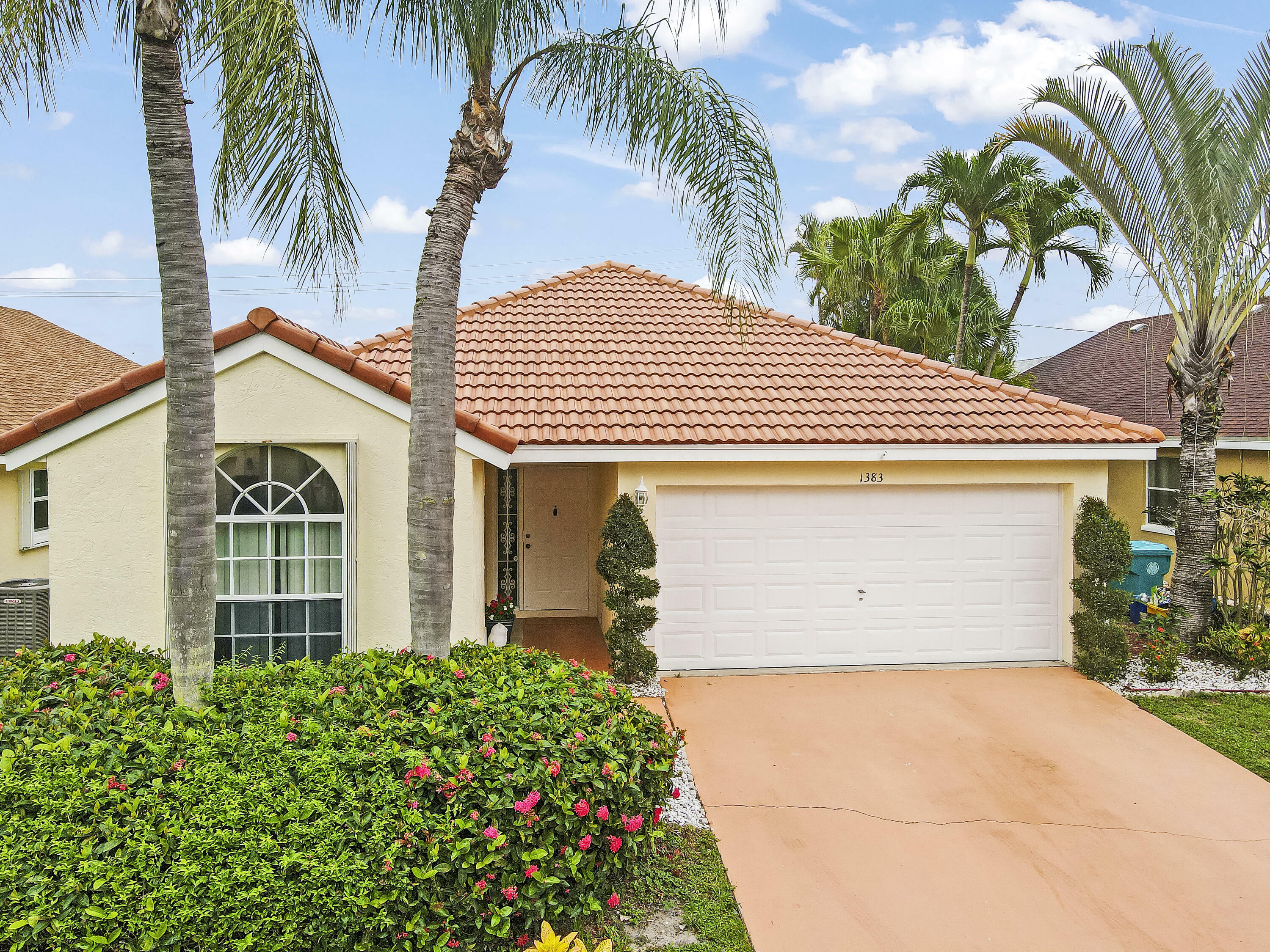 Property Photo:  1383 Fairfax Circle E  FL 33436 