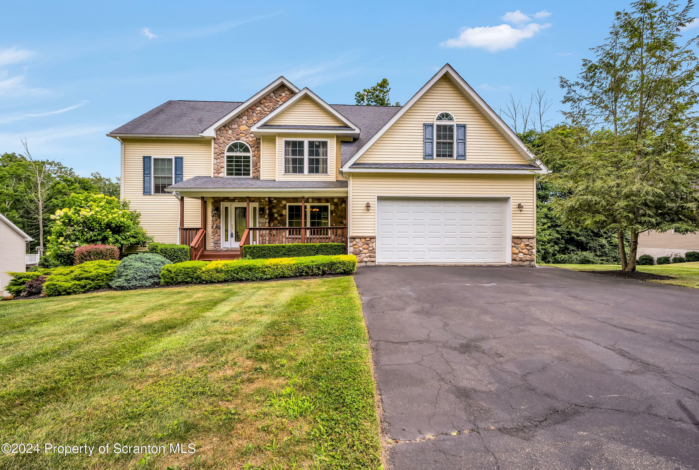 448 Dellert Drive  Clarks Summit PA 18411 photo