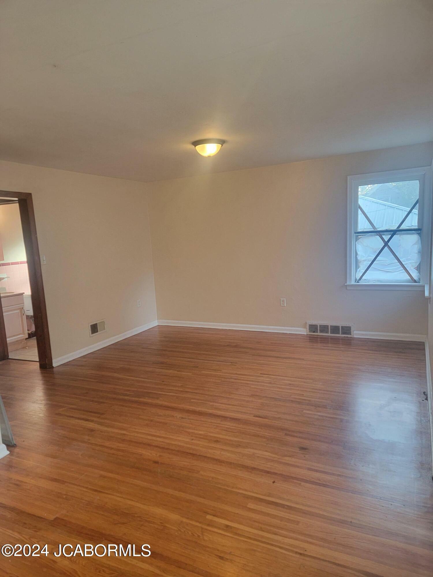 Property Photo:  310 Locust Street  MO 65101 