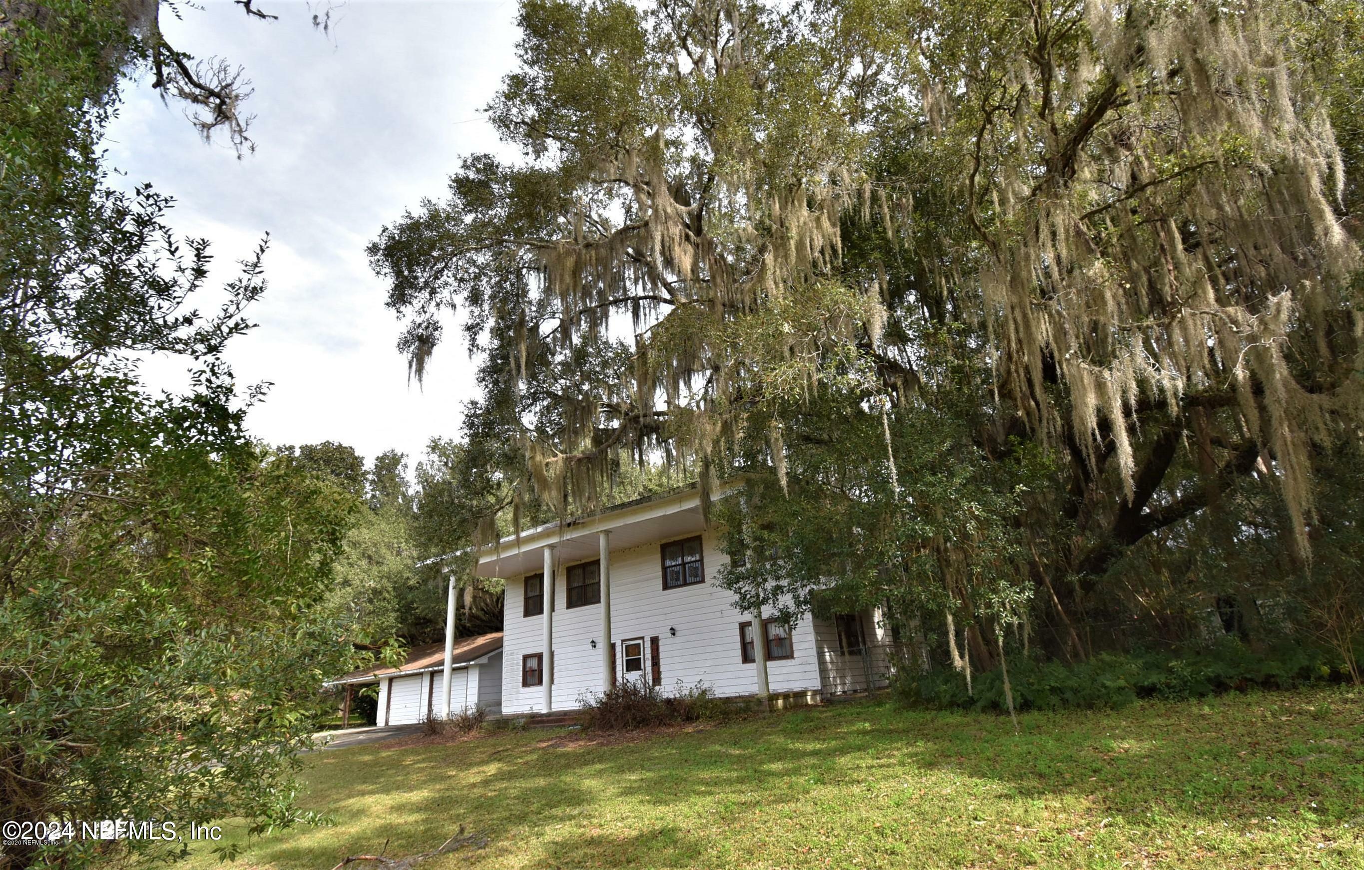 Property Photo:  209 Carrier Road  FL 32112 