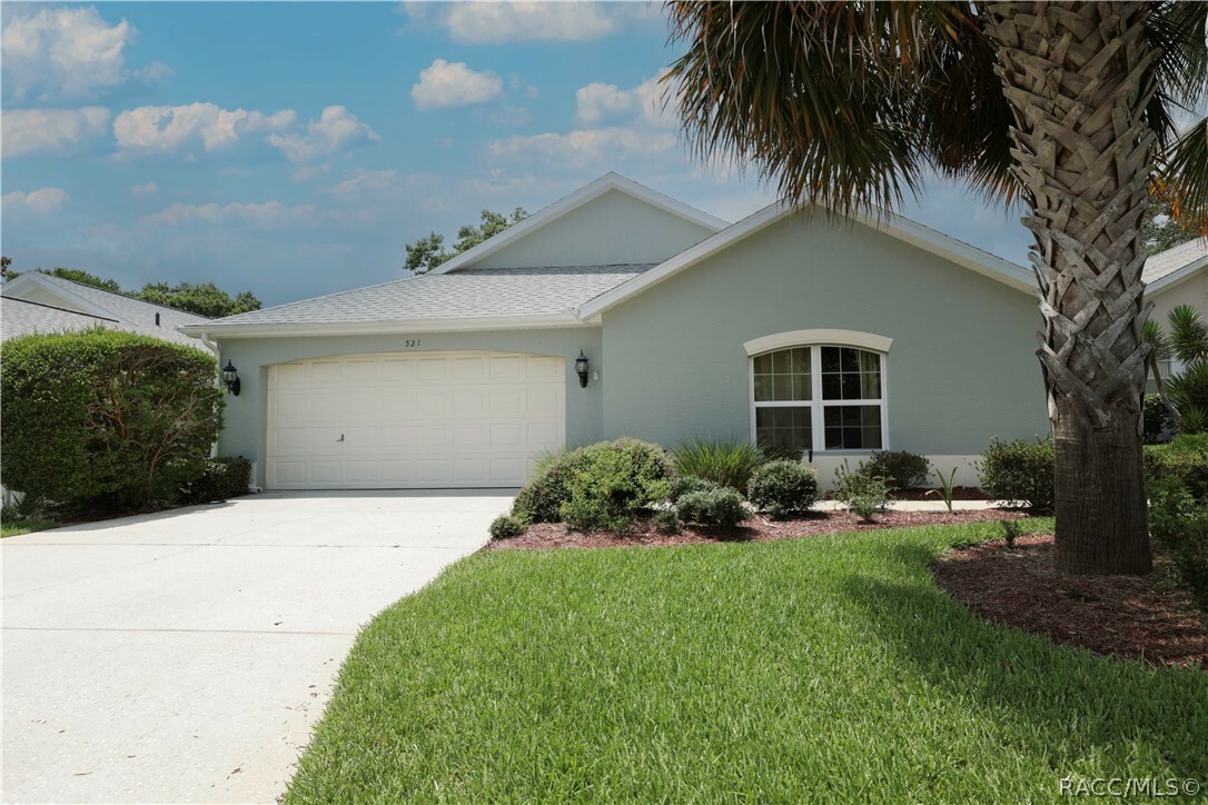 Property Photo:  521 W Hillwood Path  FL 34465 