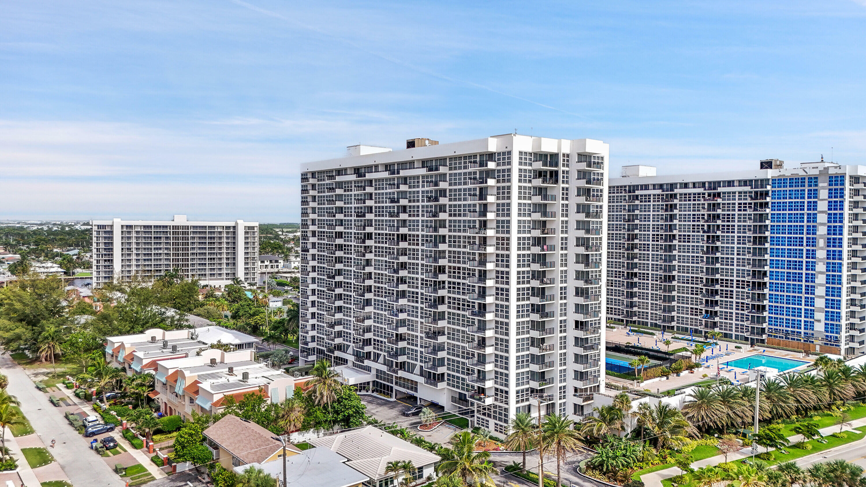 Property Photo:  525 N Ocean Boulevard 815  FL 33062 