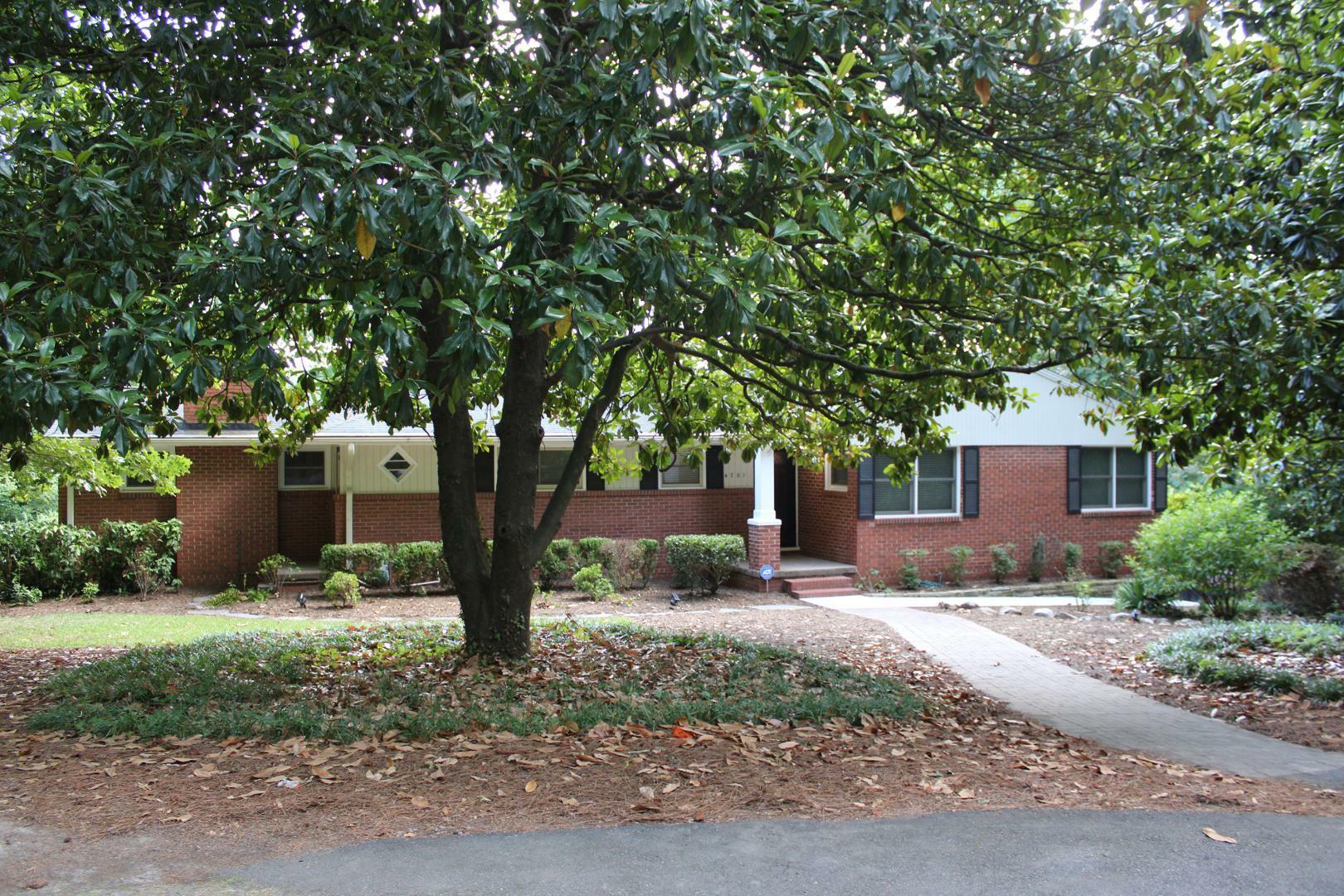 Property Photo:  4701 Saint Thomas Place  NC 27612 