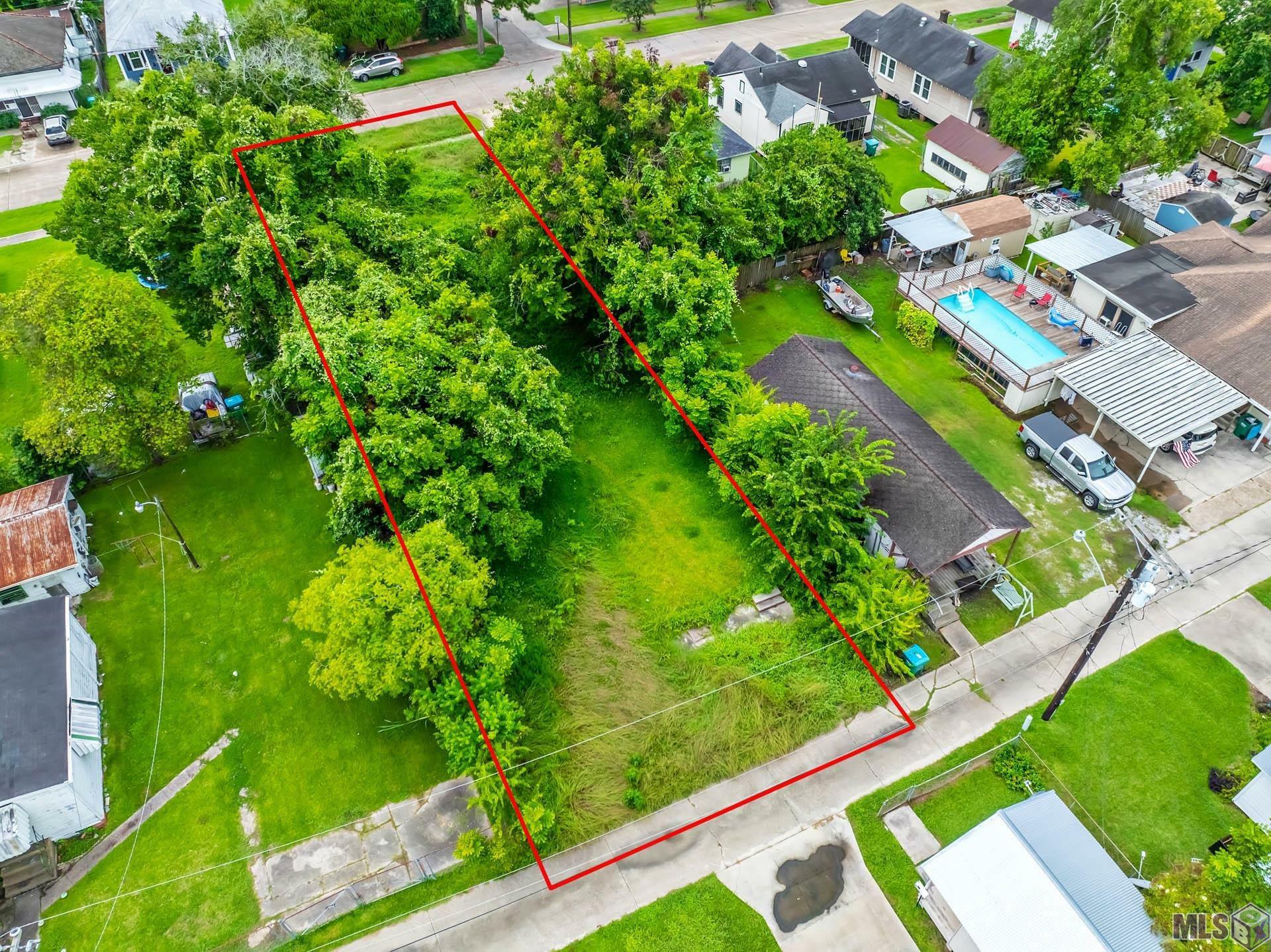 Property Photo: 617 Duke St LA 70380