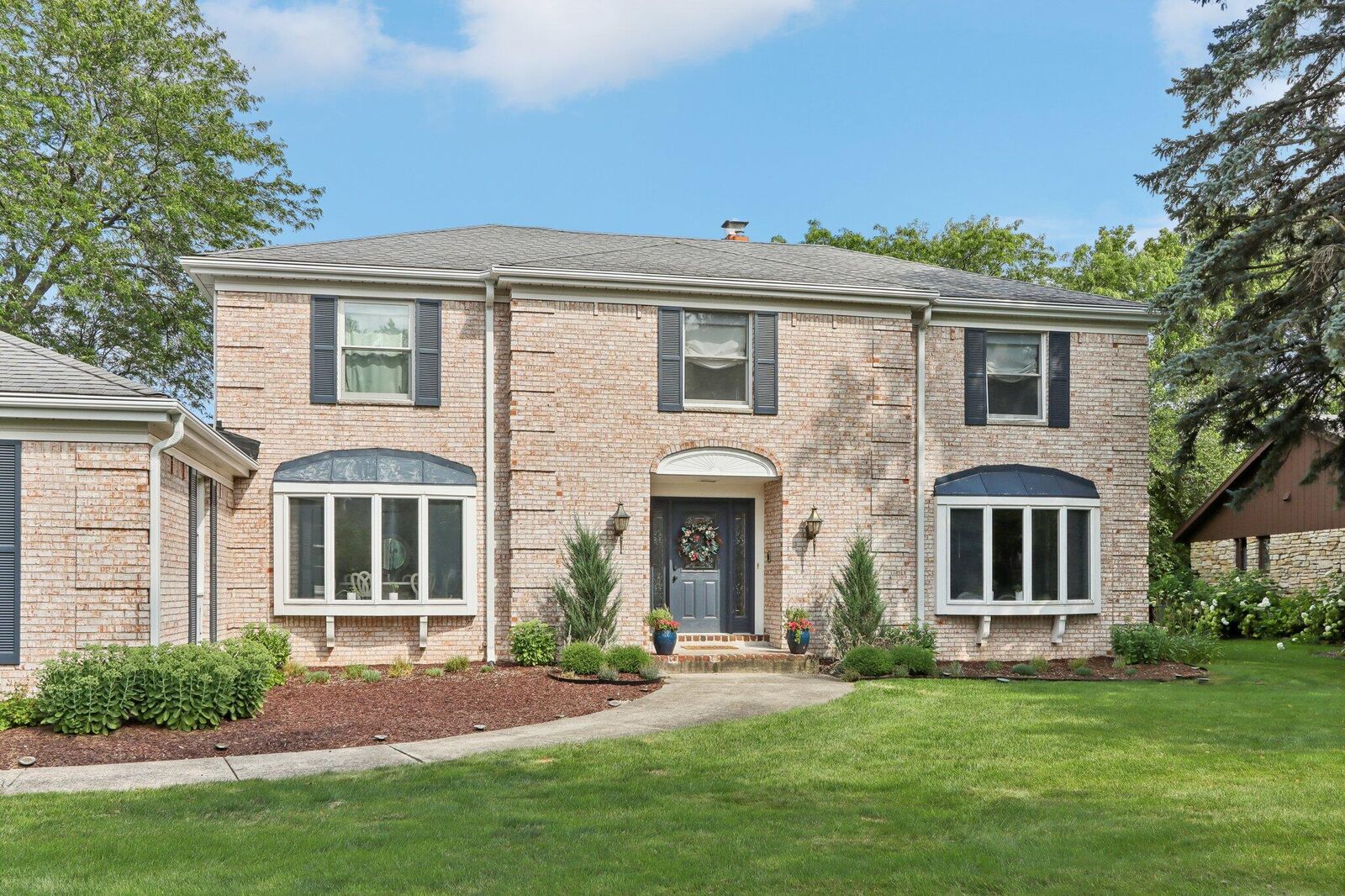 Property Photo:  7600 N Applewood Ln  WI 53209 