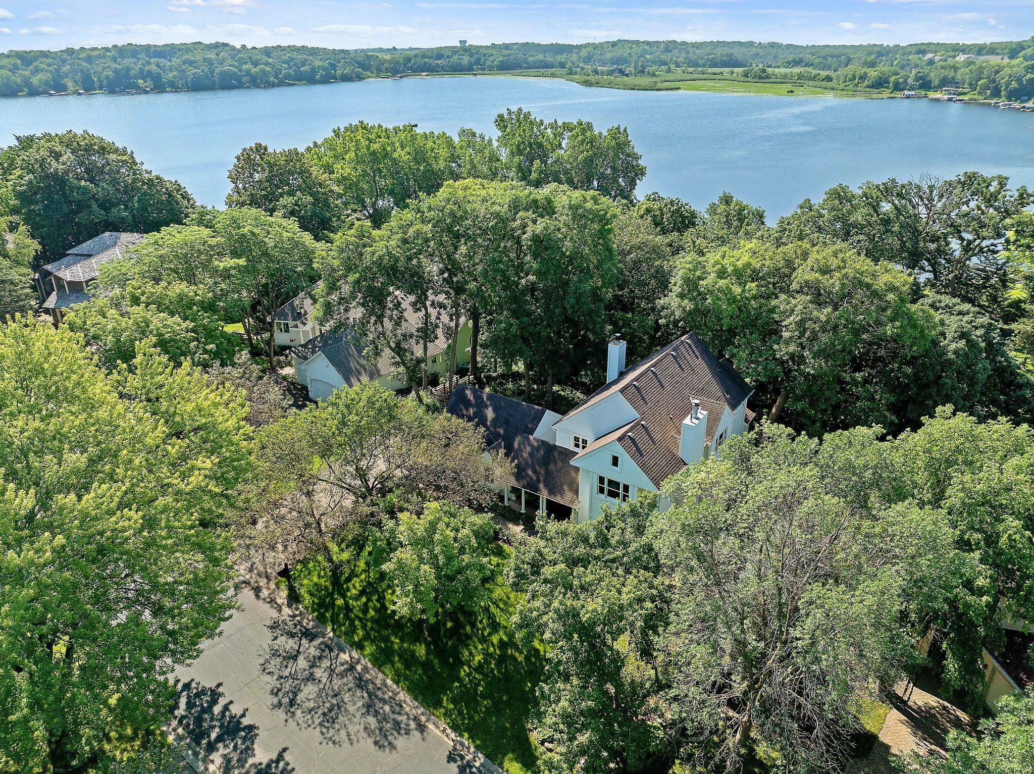 Property Photo:  3890 Maple Shores Drive  MN 55331 