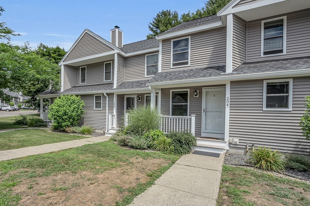 Property Photo:  204 Bayberry Hill Ln 204  MA 01453 