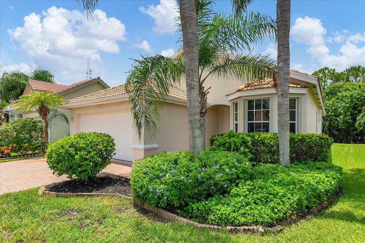 Property Photo:  820 SW Munjack Circle  FL 34986 