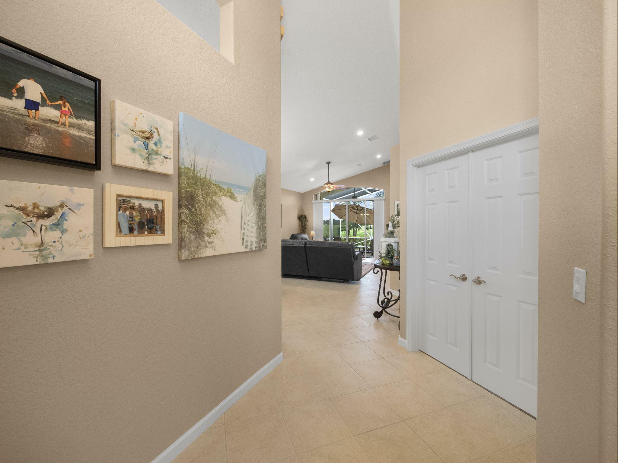 Property Photo:  823 NW Rutherford Court  FL 34983 