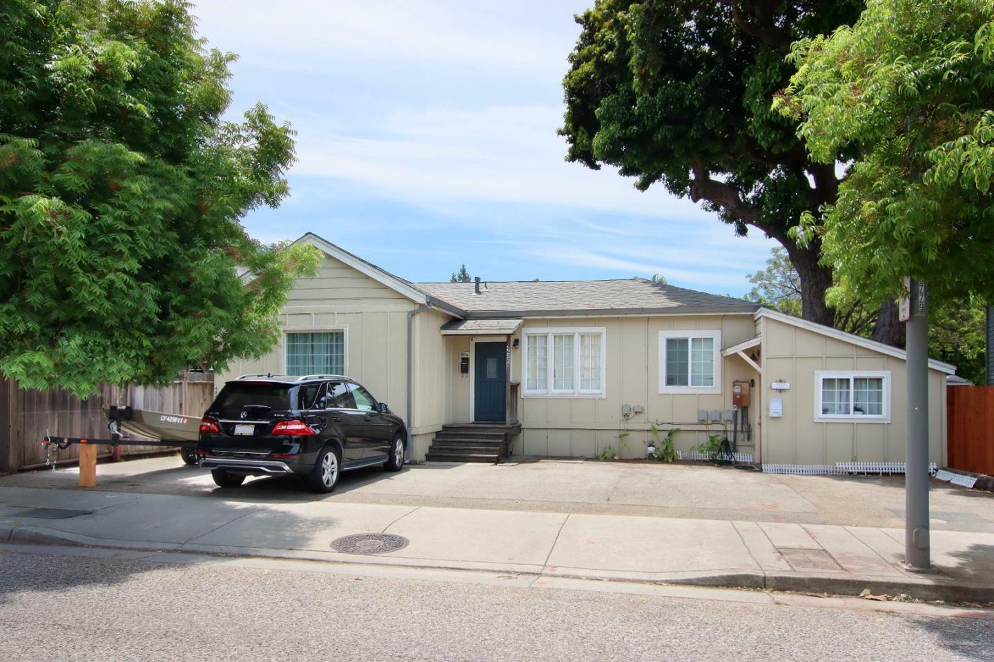 Property Photo:  4622 West Walnut Street  CA 95073 