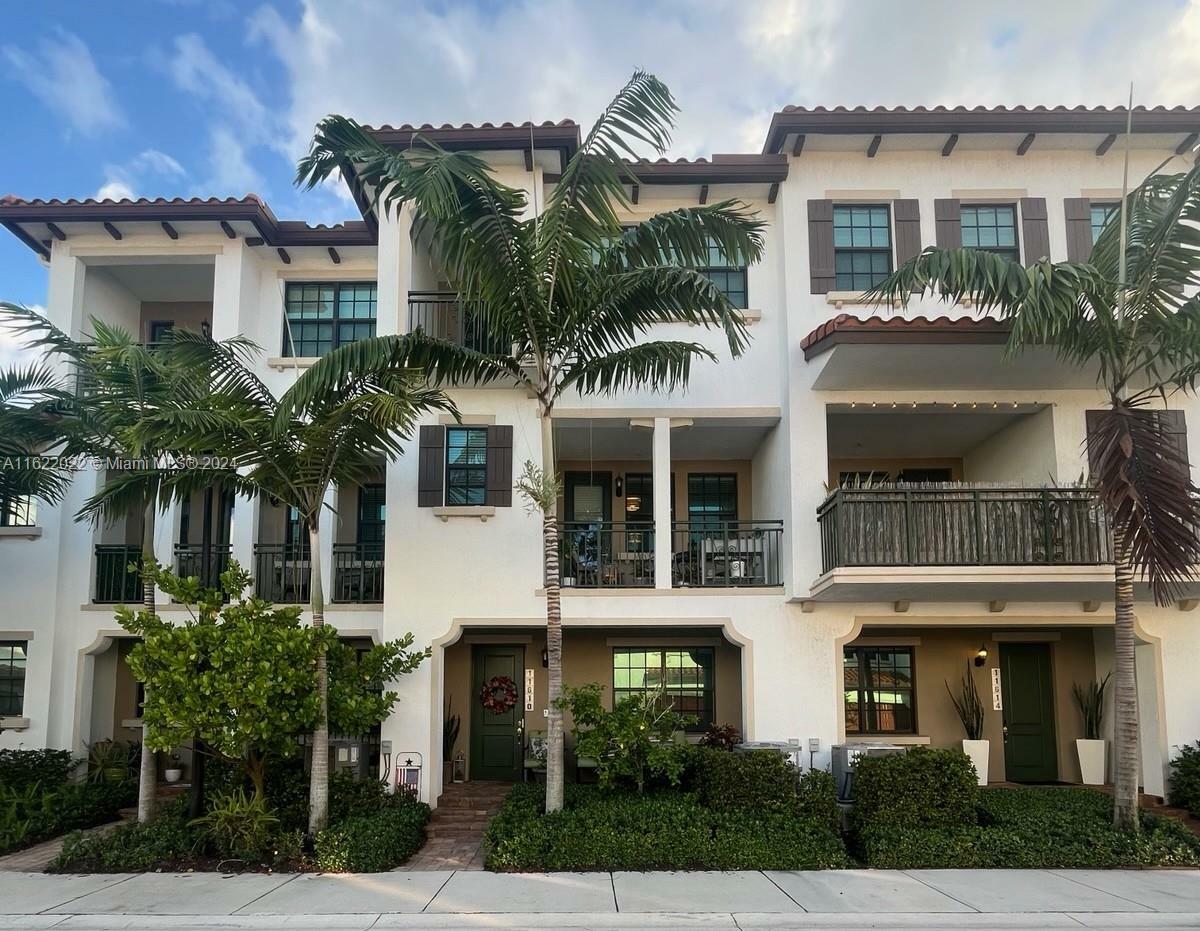 11610 SW 13th Ct  Pembroke Pines FL 33025 photo