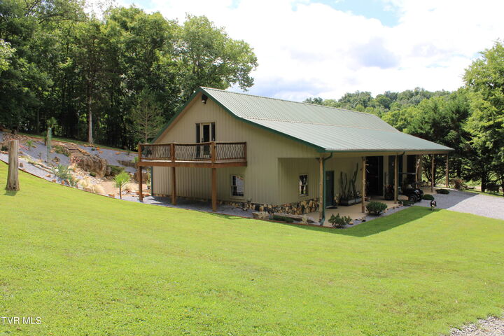 Property Photo:  2044 Pigeon Creek Road  TN 37743 