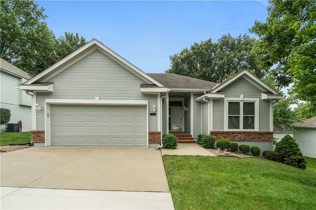 Property Photo: 17715 E 28th Terrace S MO 64057