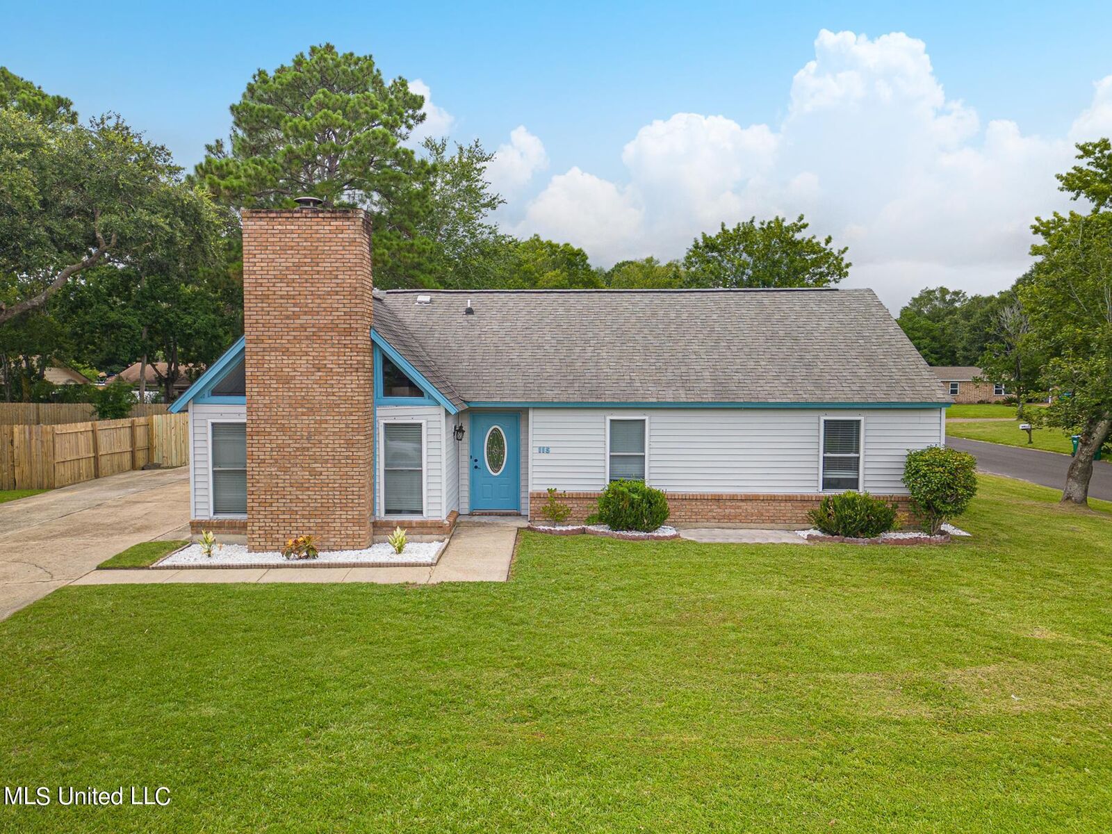 Property Photo: 115 Yellowstone Circle MS 39564