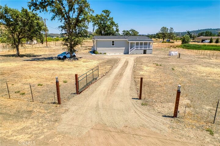 Property Photo:  20552 Santa Clara Avenue  CA 95461 