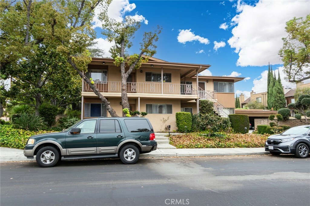 Property Photo:  865 Arcadia Avenue D  CA 91007 