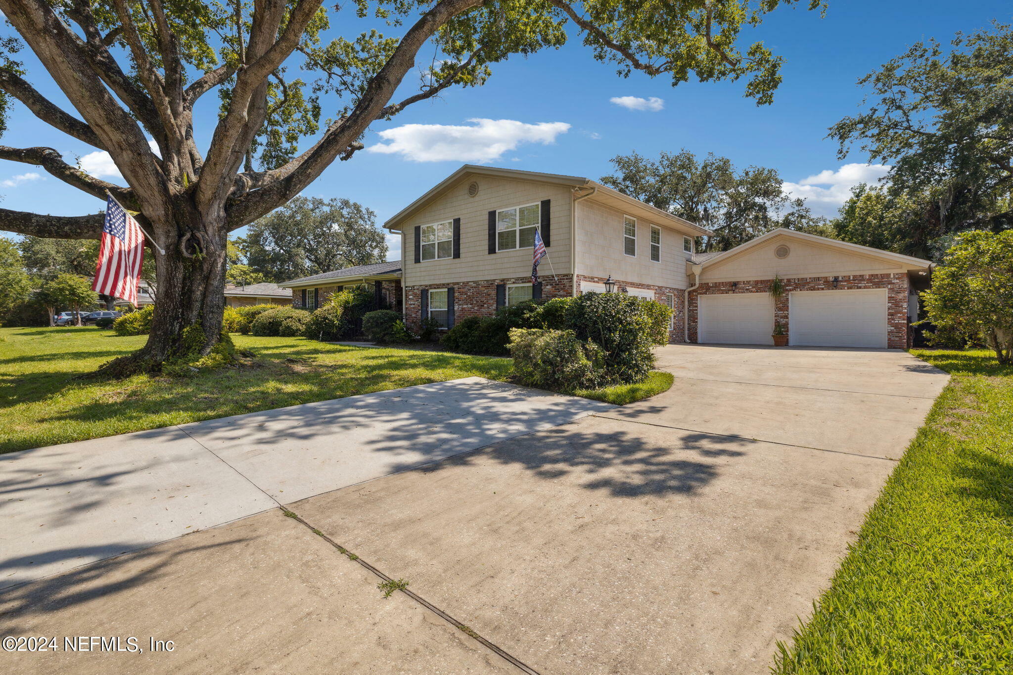 Property Photo:  4829 Ortega Forest Drive  FL 32210 