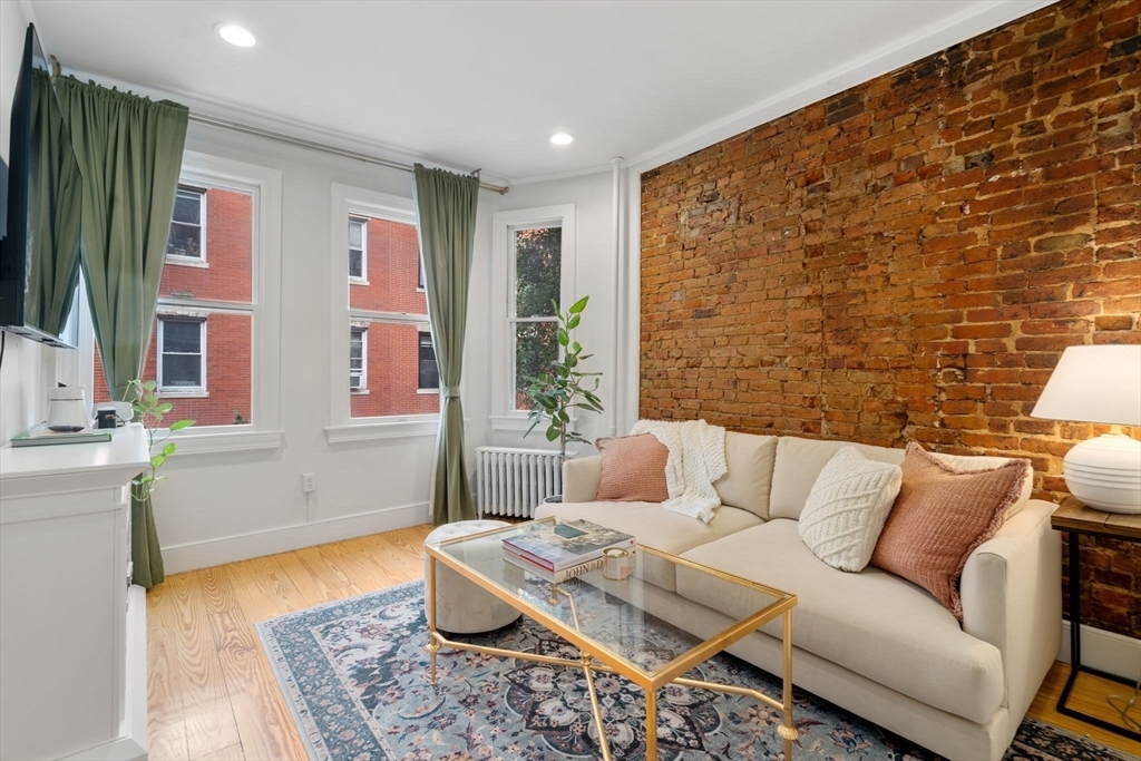 Property Photo:  34-36 Grove St 4  MA 02114 