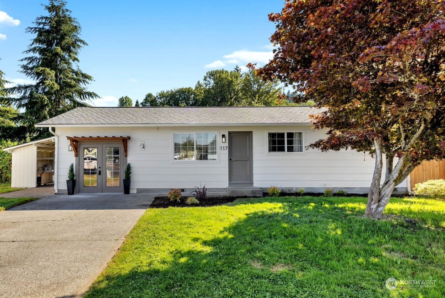 Property Photo:  117  Monterey Drive  WA 98626 