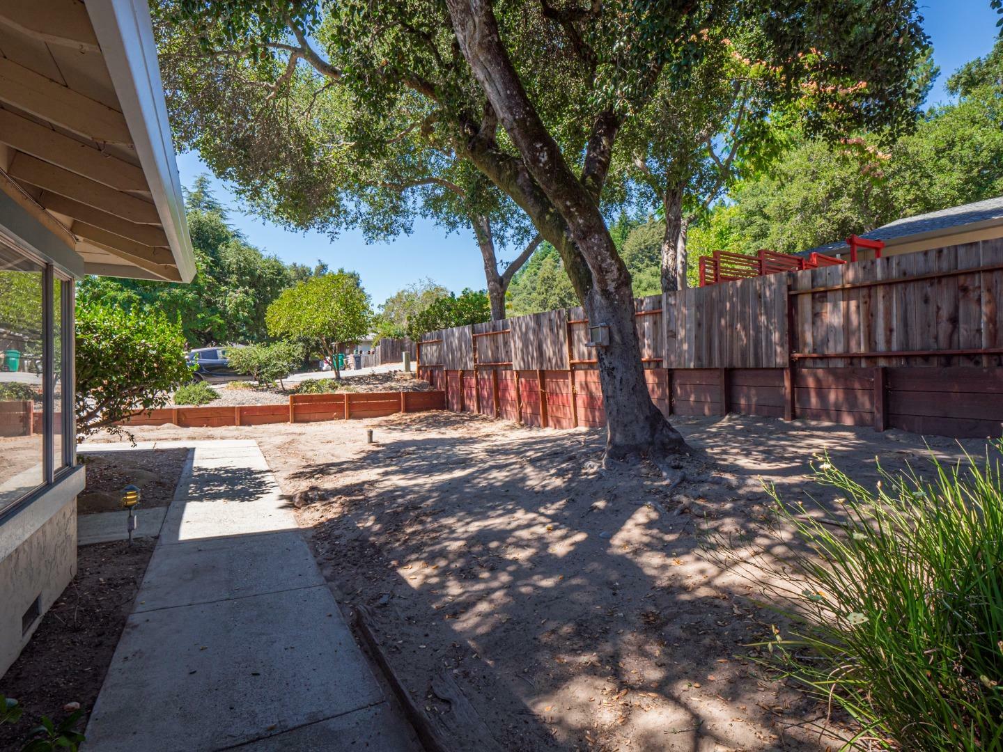 Property Photo:  106/108 Oak Lane  CA 95066 