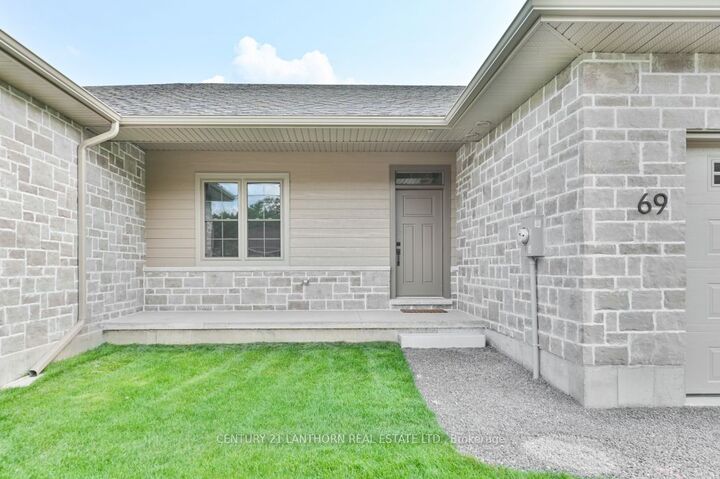 Property Photo: 69 Seymour Street W ON K0K 2K0