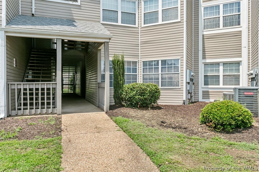 Property Photo:  115 Cape Dorey Drive  VA 23666 