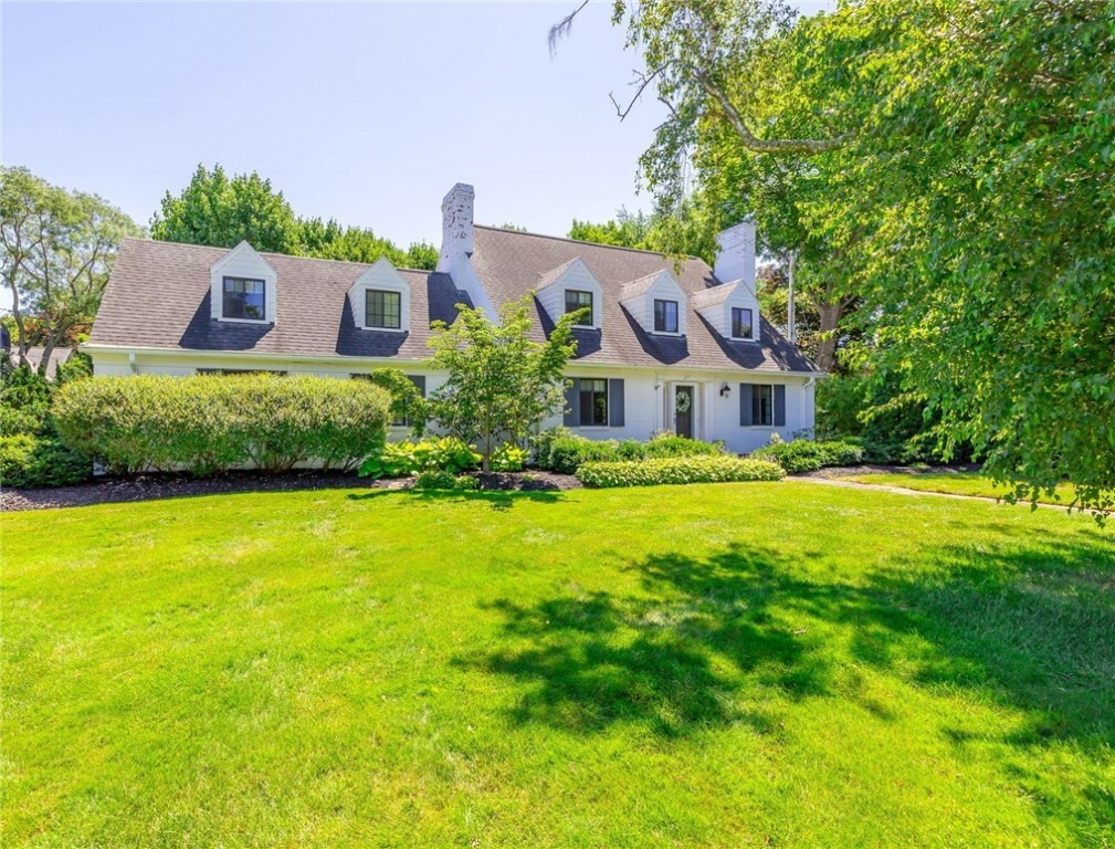 Property Photo:  415 Claybourne Road  NY 14618 